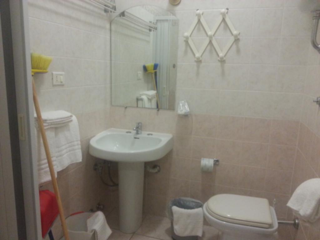 Aloha Park Hotel Campomarino  Bilik gambar
